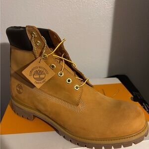 Timberland Tan 6-Inch Nubuck Boots with Rugged Sole NEW IN BOX